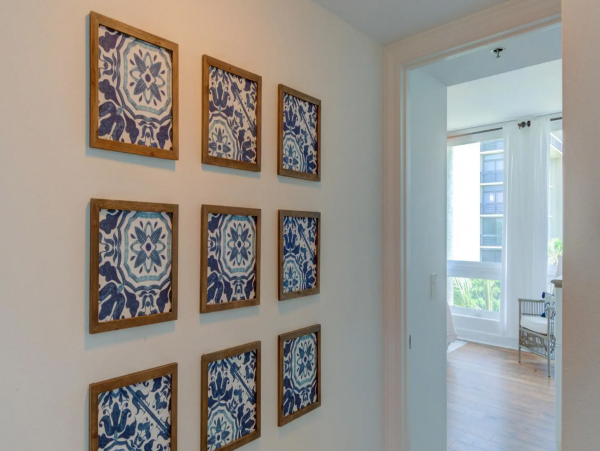 Longboat Key. Vacation Rental Condo Beach Side With Pool