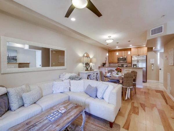 La Jolla Condo 959254