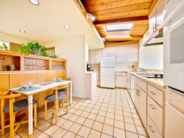 OCEAN VIEW 3 BEDROOM LA JOLLA HOME