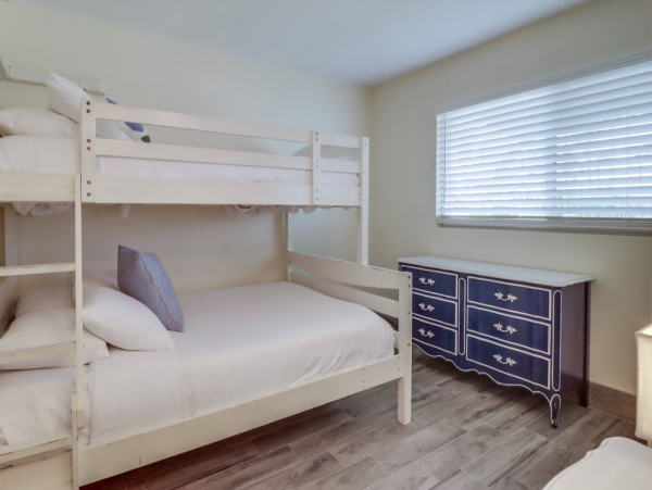 Ocean Beach 3 Bedroom Vacation Condo Partial Ocean Views