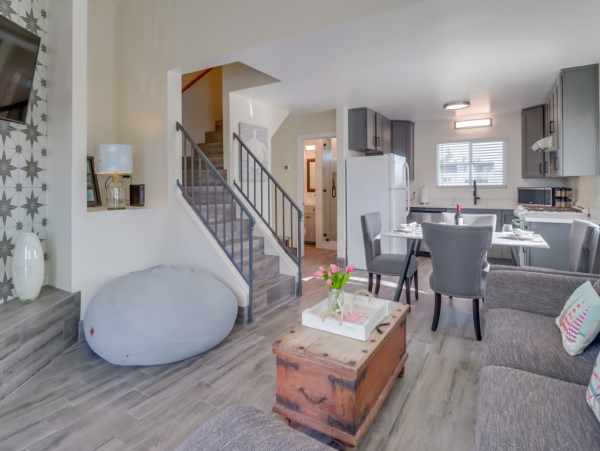 Lovely Ocean Beach Vacation Rental 5 Bedrooms Sleeps 11