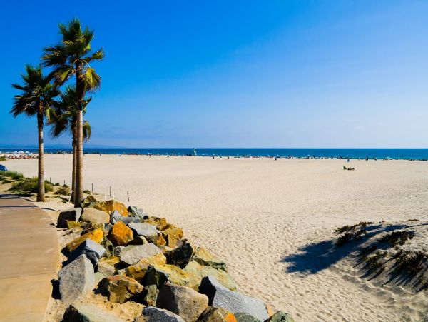 Beachside 2 Bedroom Vacation Rental