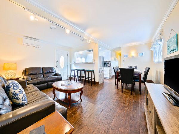 Beachside 2 Bedroom Vacation Rental
