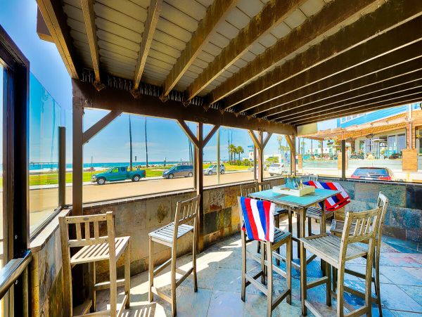 Beachside 2 Bedroom Vacation Rental