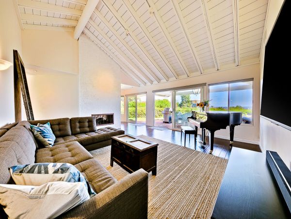 Clean and Bright with Beautiful Views