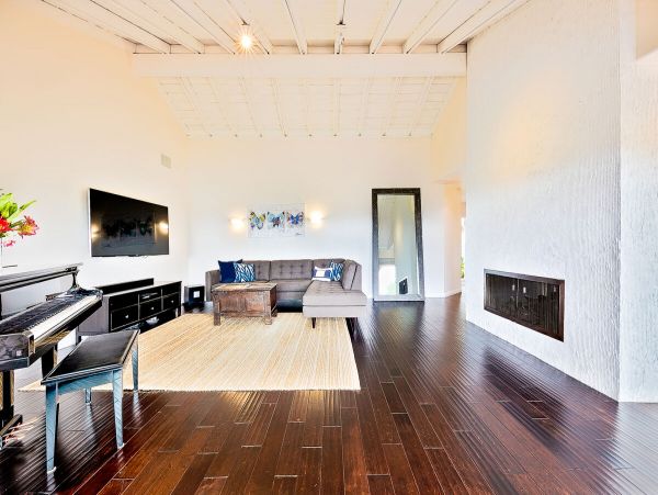 Clean and Bright with Beautiful Views