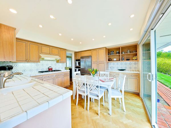 Clean and Bright with Beautiful Views