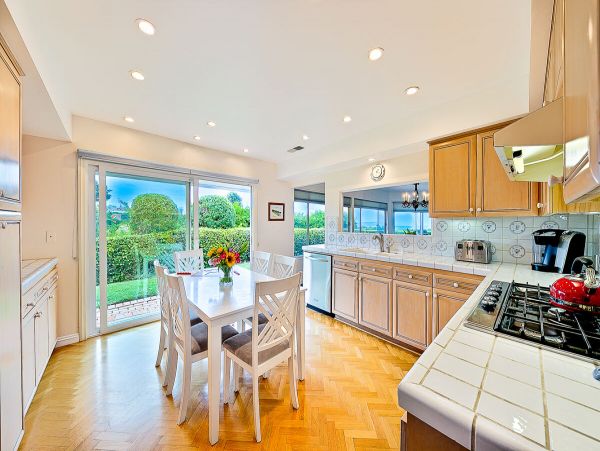 Clean and Bright with Beautiful Views