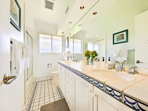 Clean and Bright with Beautiful Views