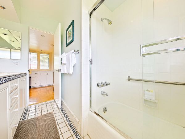 Clean and Bright with Beautiful Views
