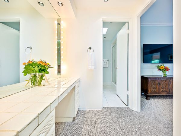 Clean and Bright with Beautiful Views