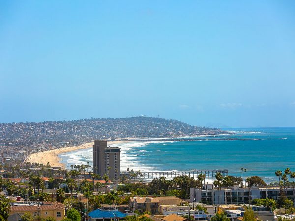 Clean and Bright with Beautiful Views