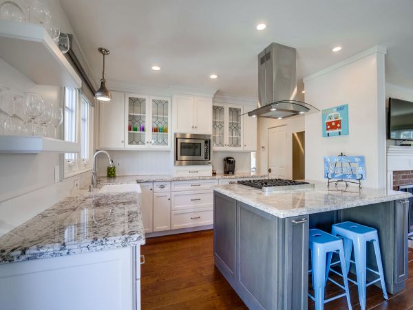 La Jolla Village Three Bedroom Villa