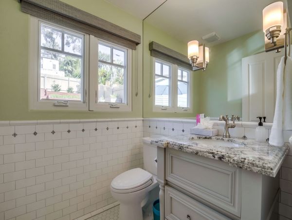 La Jolla Village Three Bedroom Villa
