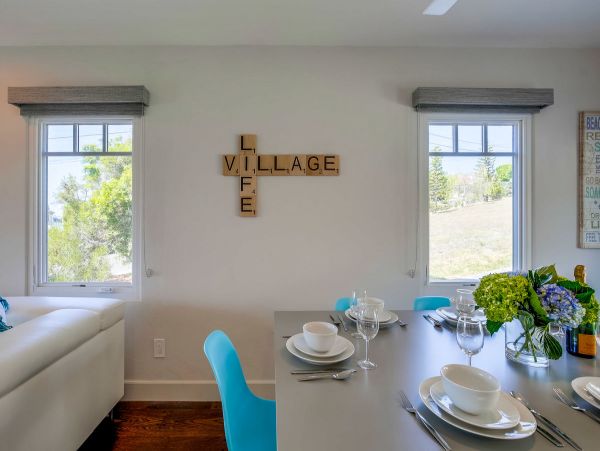 La Jolla Village Three Bedroom Villa
