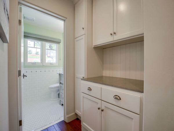 La Jolla Village Three Bedroom Villa