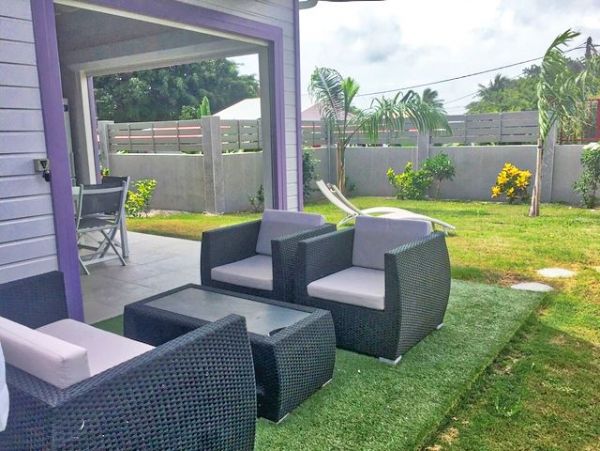 Guadeloupe Home 959285