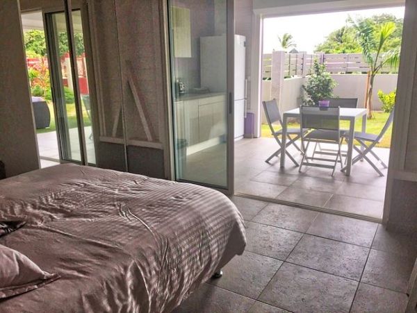 Guadeloupe Home 959285