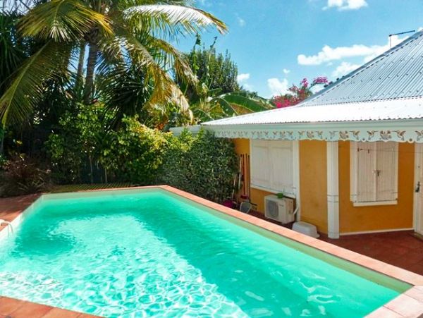 Guadeloupe Home 959286