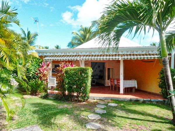 Guadeloupe Home 959286