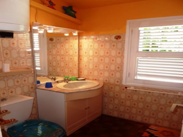 Guadeloupe Home 959286