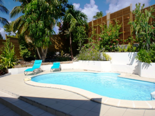 Guadeloupe Home 959287