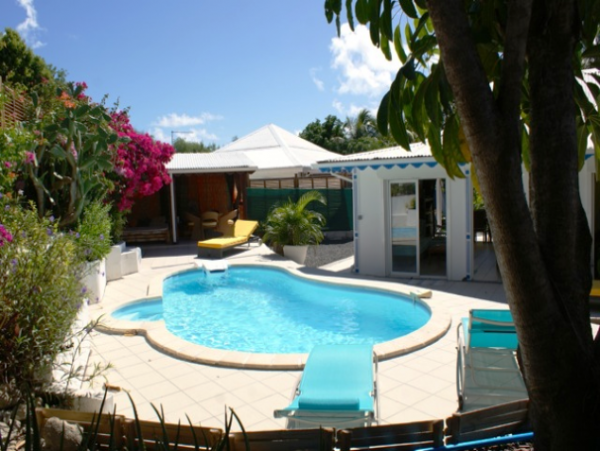 Guadeloupe Home 959287