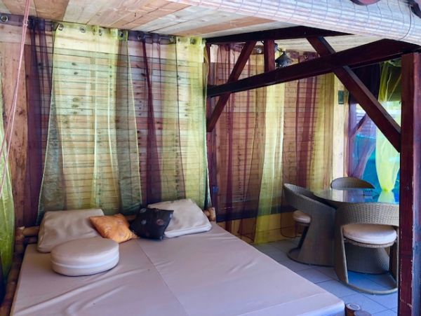 Guadeloupe Home 959287