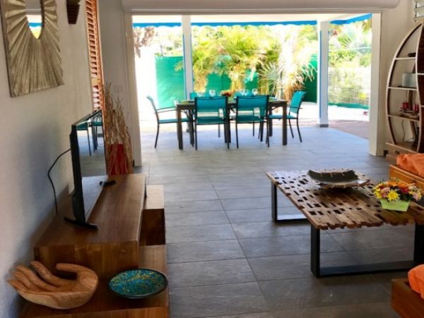 Guadeloupe Home 959288