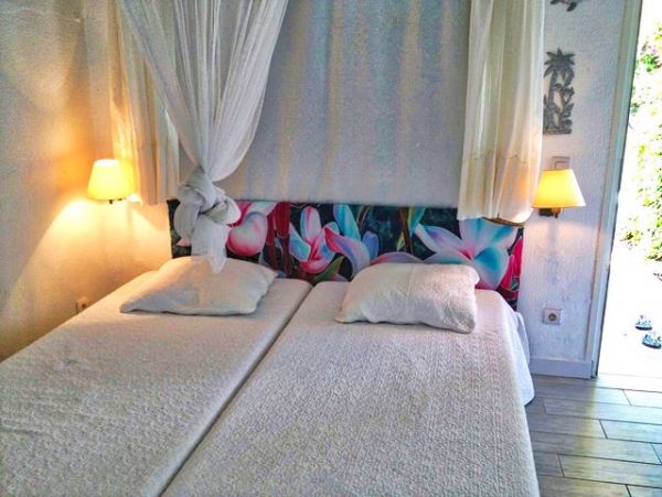 Guadeloupe Home 959290