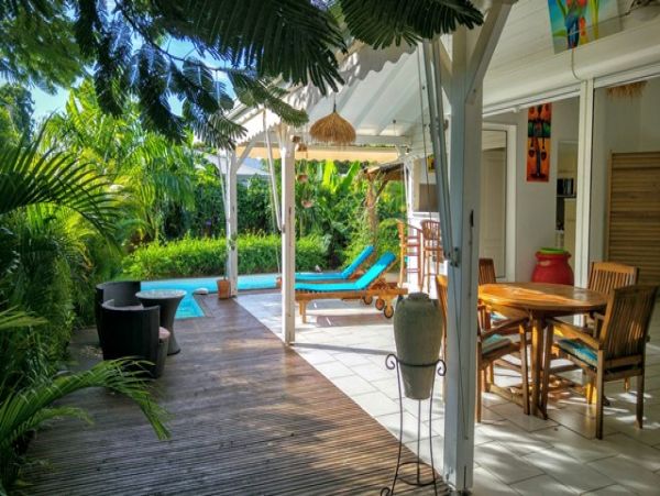 Guadeloupe Home 959293