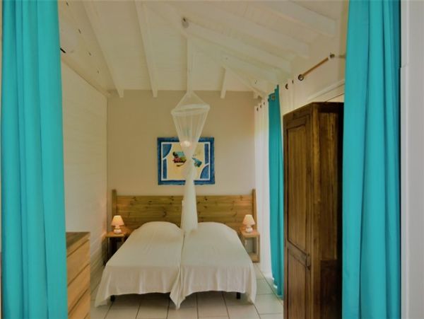 Guadeloupe Home 959293