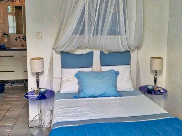 Guadeloupe Home 959296