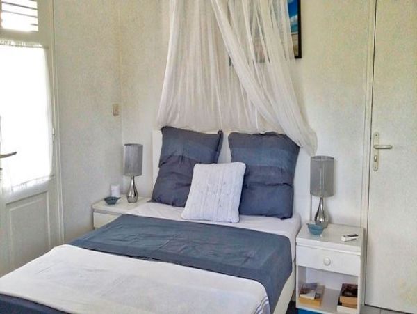 Guadeloupe Home 959296