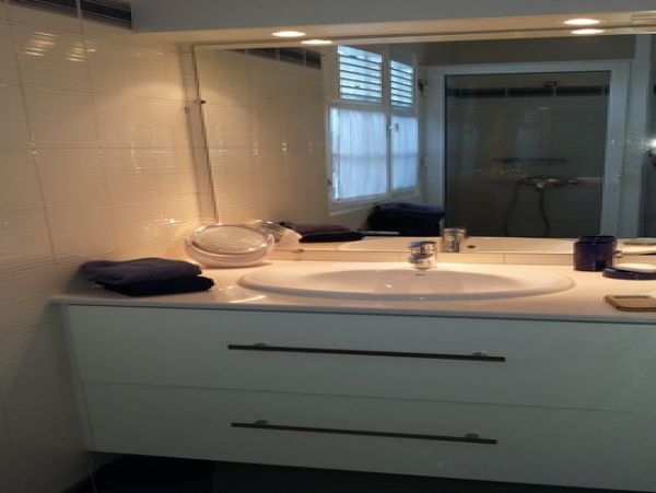 Guadeloupe Home 959296