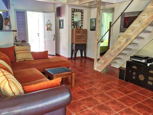 Guadeloupe Home 959297