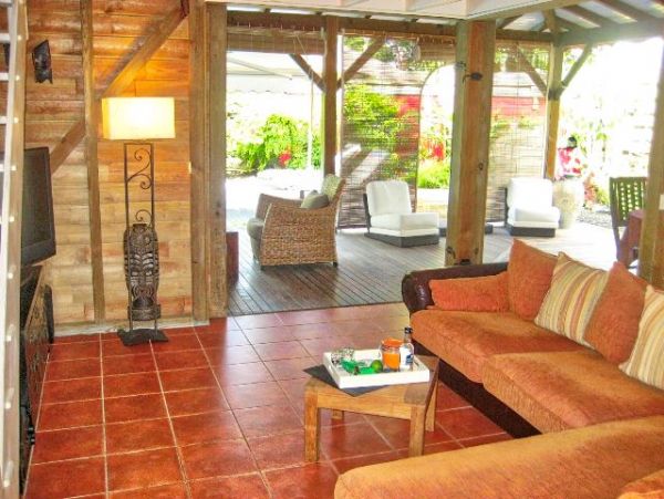Guadeloupe Home 959297