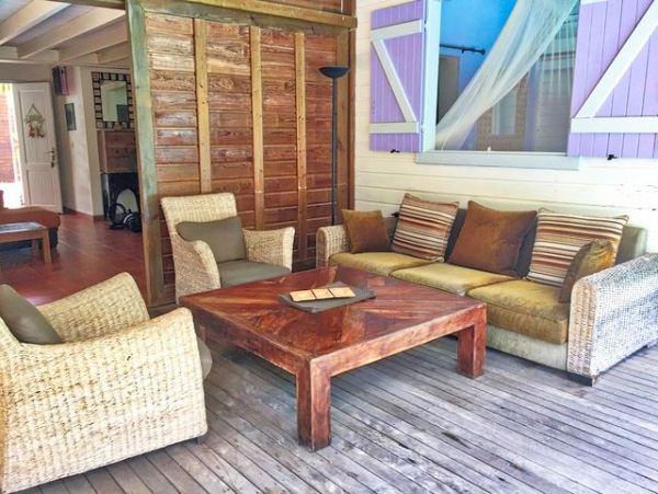 Guadeloupe Home 959297