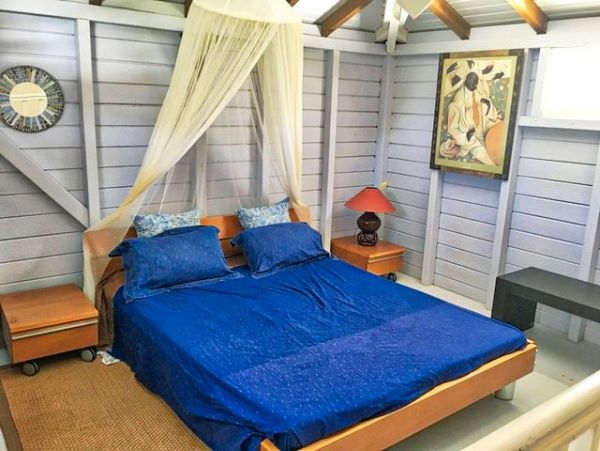 Guadeloupe Home 959297