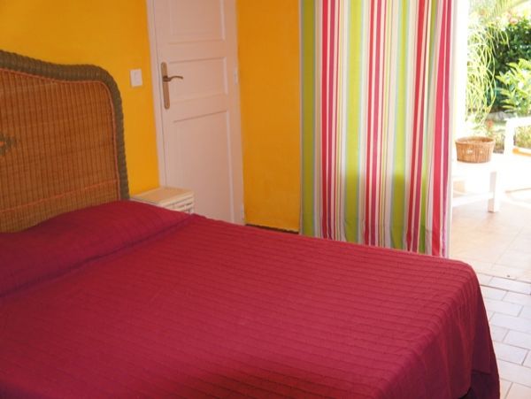 Guadeloupe Home 959298