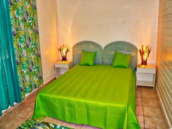 Guadeloupe Home 959302
