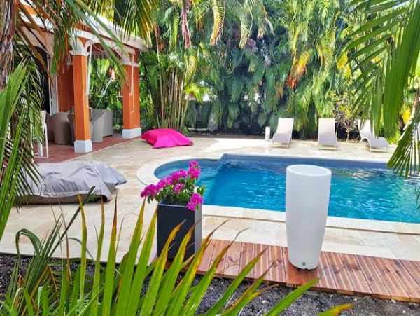 Guadeloupe Home 959308