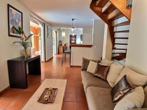 Guadeloupe Home 959308