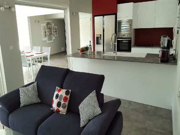 Guadeloupe Home 959312