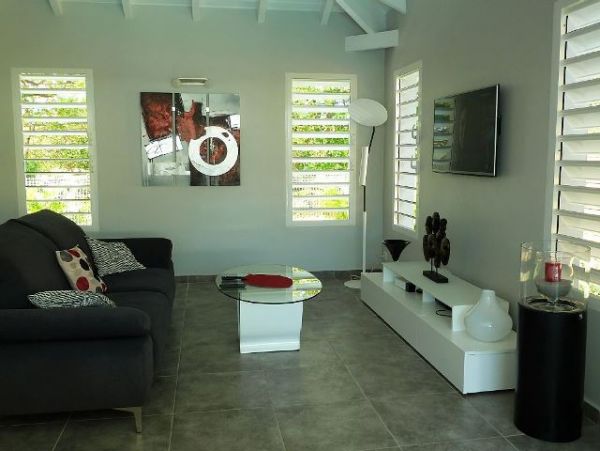 Guadeloupe Home 959312
