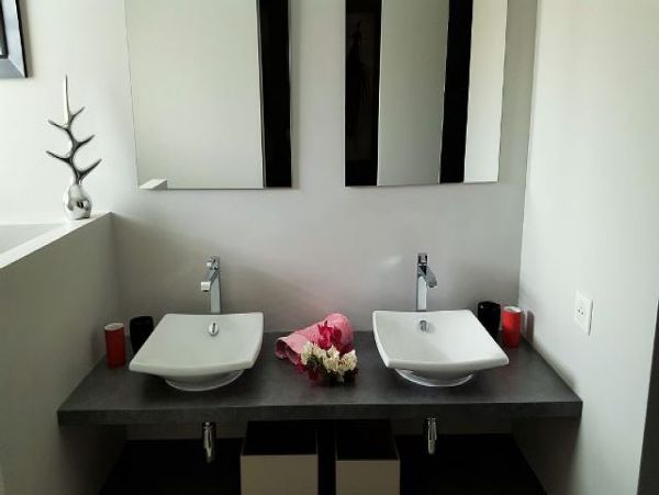 Guadeloupe Home 959312