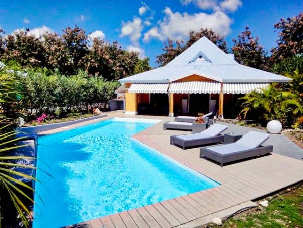 Guadeloupe Home 959314