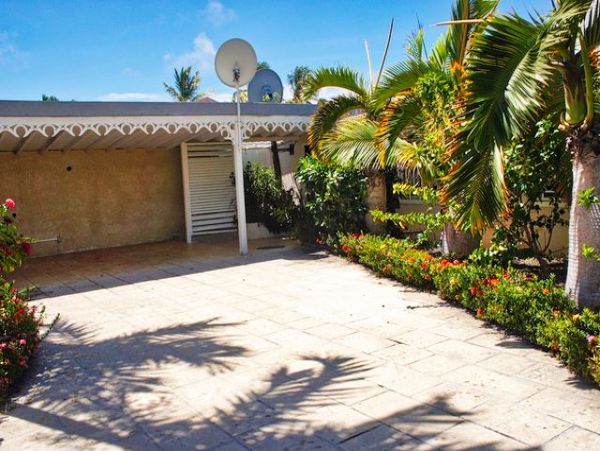 Guadeloupe Home 959316