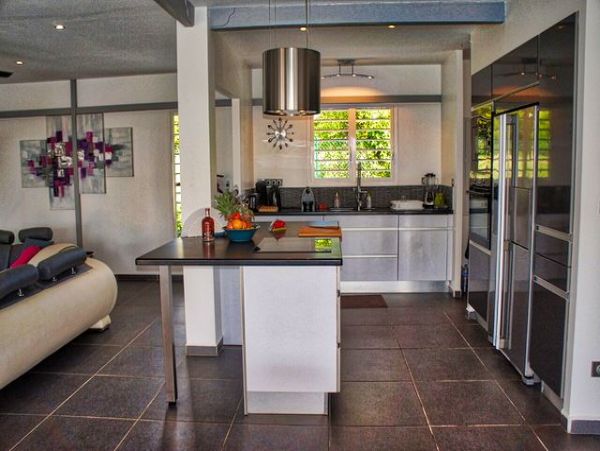 Guadeloupe Home 959317