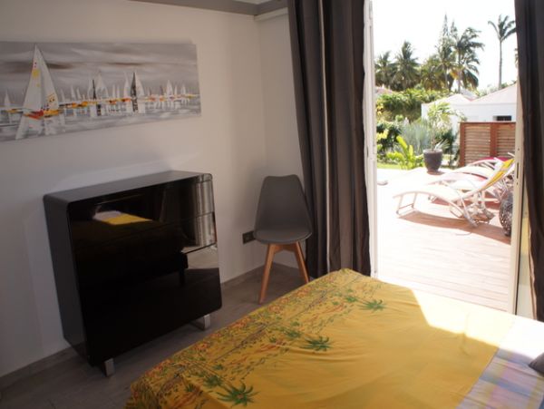 Guadeloupe Home 959317